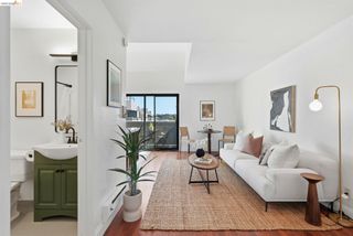 3 Embarcadero 338, Oakland, CA 94607