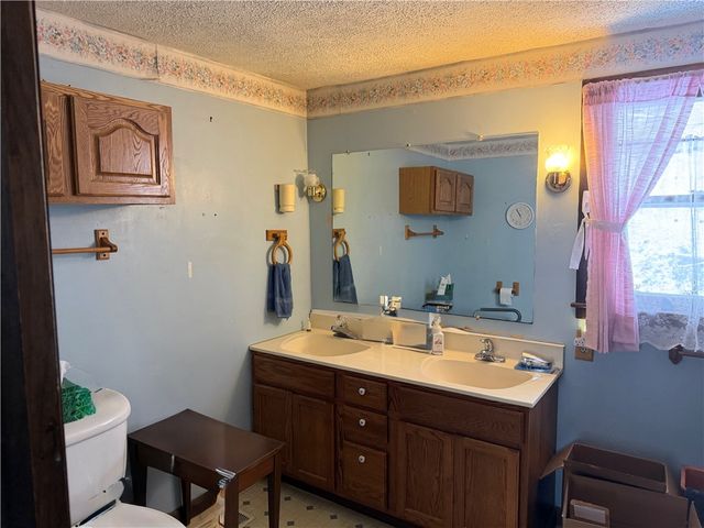 10 Weaver Creek Road, Erwin, NY 14870