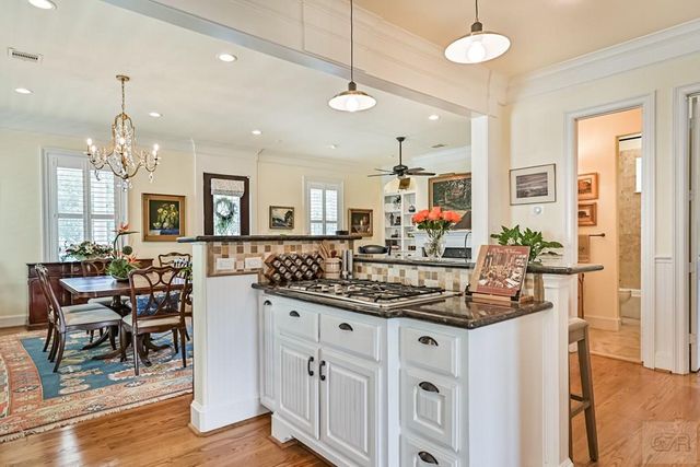 2 Compass Circle, Galveston, TX 77554