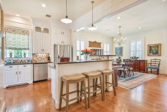 2 Compass Circle, Galveston, TX 77554
