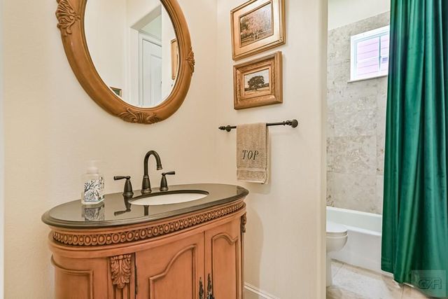 2 Compass Circle, Galveston, TX 77554