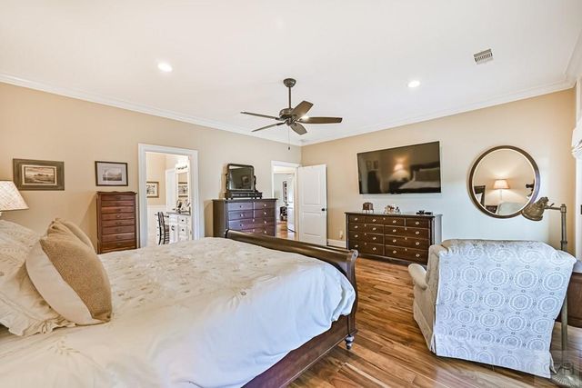 2 Compass Circle, Galveston, TX 77554