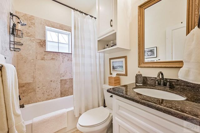 2 Compass Circle, Galveston, TX 77554