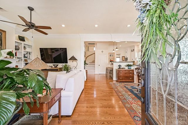 2 Compass Circle, Galveston, TX 77554