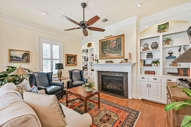 2 Compass Circle, Galveston, TX 77554