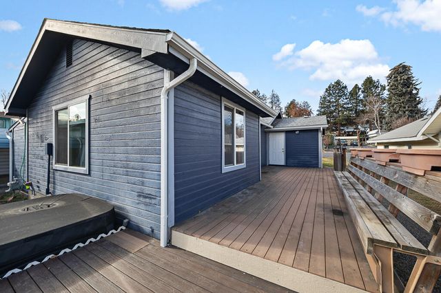 1821 Lancaster Avenue, Klamath Falls, OR 97601