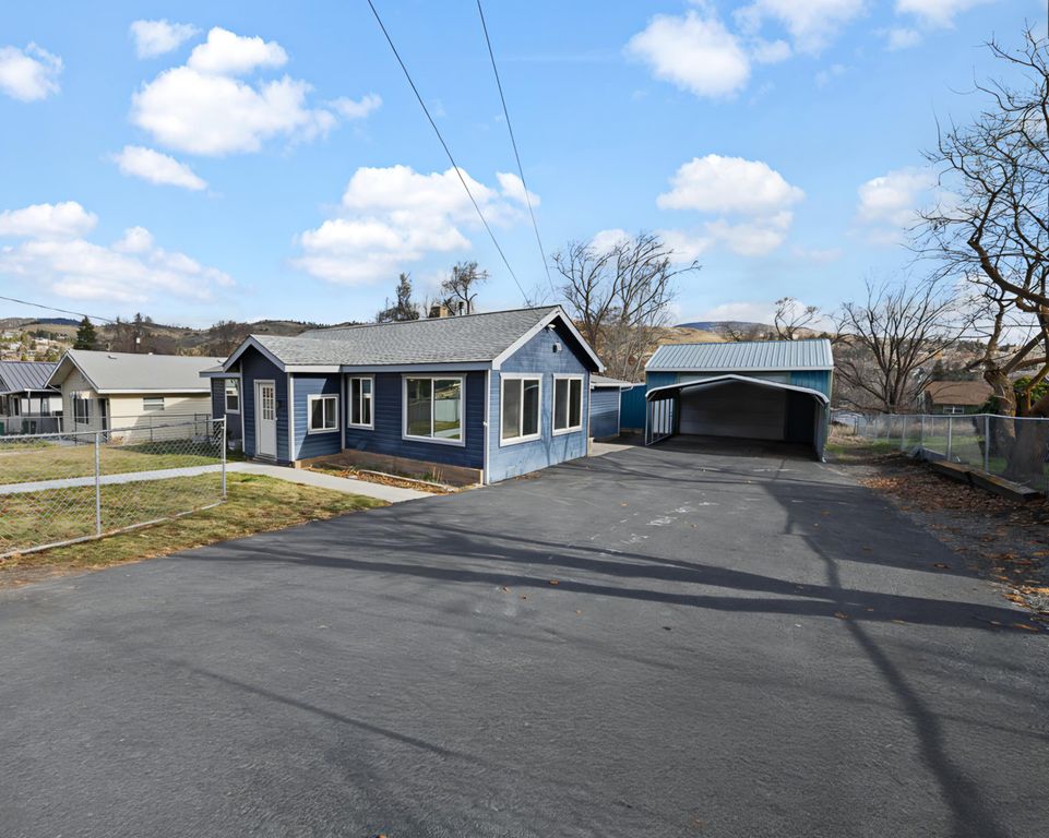 1821 Lancaster Avenue, Klamath Falls, OR 97601