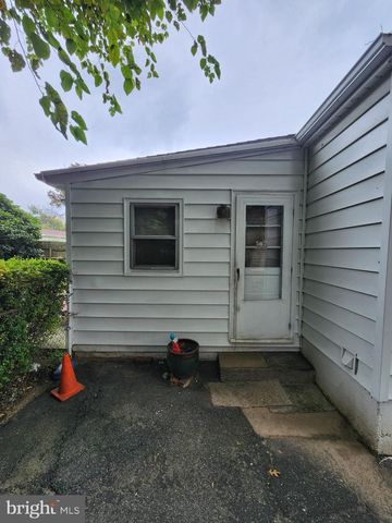 1106 VEIRS MILL RD, Rockville, MD 20851