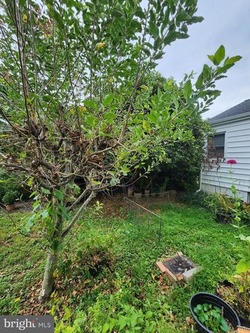 1106 VEIRS MILL RD, Rockville, MD 20851