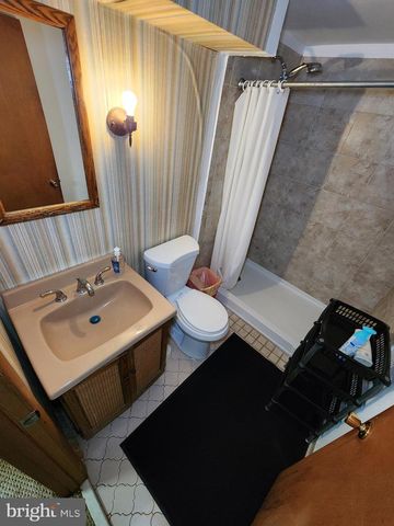 1106 VEIRS MILL RD, Rockville, MD 20851
