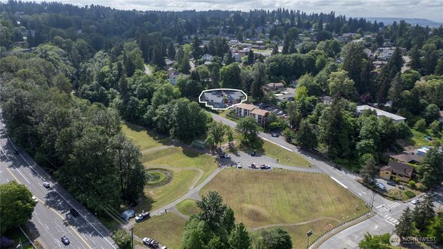 108 Kensington Avenue SW, Kent, WA 98030