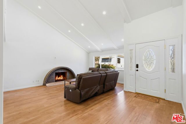 5920 E Malton Avenue, Simi Valley, CA 93063