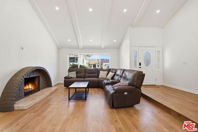 5920 E Malton Avenue, Simi Valley, CA 93063