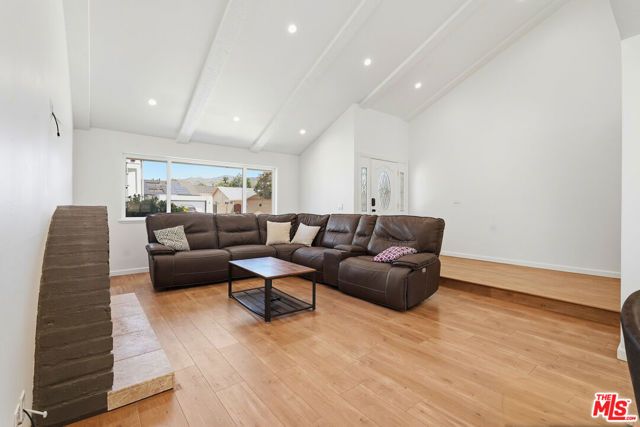 5920 E Malton Avenue, Simi Valley, CA 93063