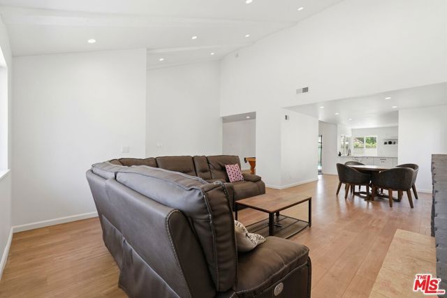 5920 E Malton Avenue, Simi Valley, CA 93063