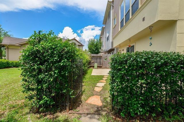 3316 Clearview Circle, Houston, TX 77025