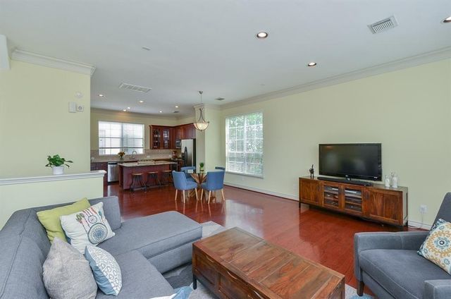 3316 Clearview Circle, Houston, TX 77025