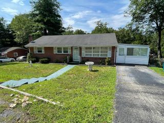 4854 Autumn LN, Roanoke, VA 24017