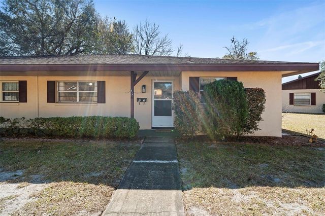 42 VILLA VILLAR COURT 420, Deland, FL 32724