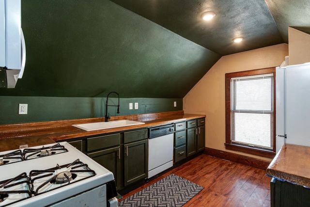 1332 E Dayton Street, Madison, WI 53703