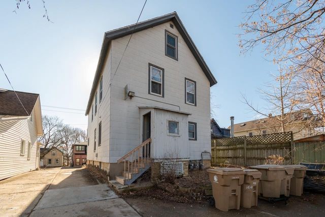 1332 E Dayton Street, Madison, WI 53703