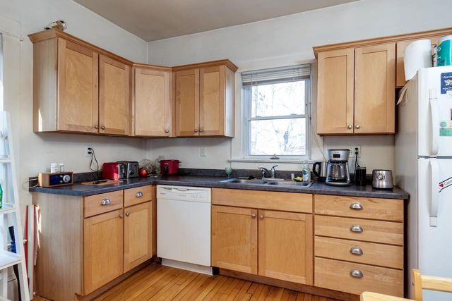 1332 E Dayton Street, Madison, WI 53703