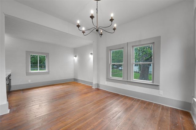 1222 W Hopkins ST, San Marcos, TX 78666