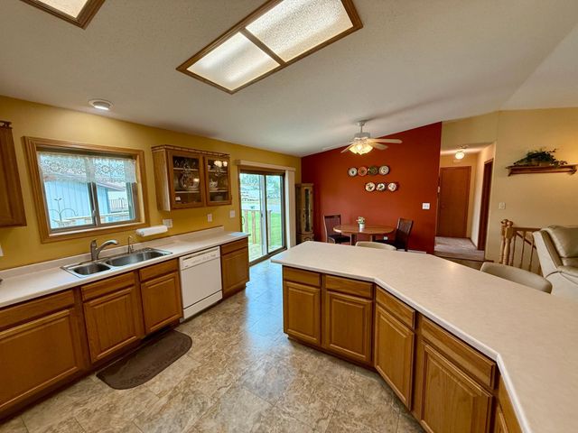 510 Ash Avenue, Bird Island, MN 55310