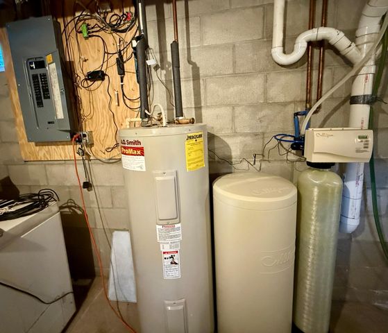 510 Ash Avenue, Bird Island, MN 55310