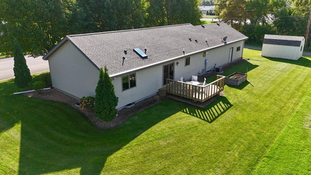 510 Ash Avenue, Bird Island, MN 55310