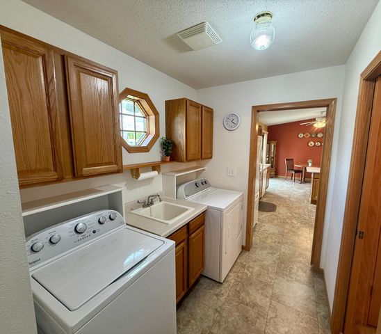 510 Ash Avenue, Bird Island, MN 55310