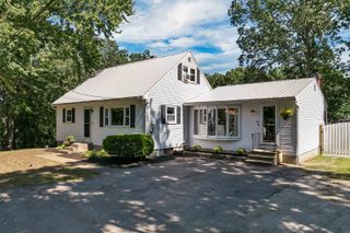 123 Seventh Avenue, Manchester, NH 03104