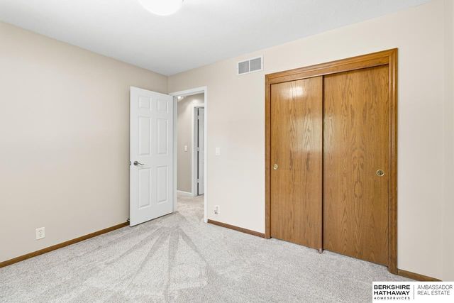 9609 S 9th Street, Bellevue, NE 68147