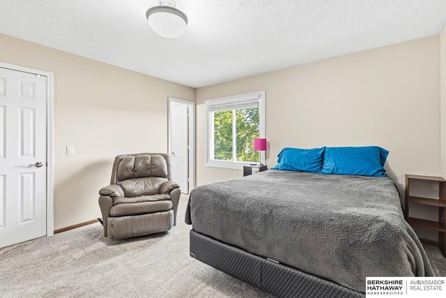 9609 S 9th Street, Bellevue, NE 68147