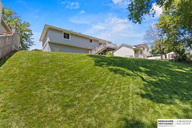 9609 S 9th Street, Bellevue, NE 68147
