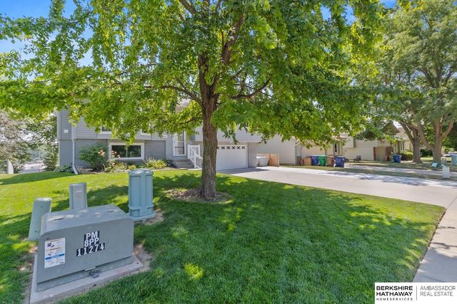 9609 S 9th Street, Bellevue, NE 68147