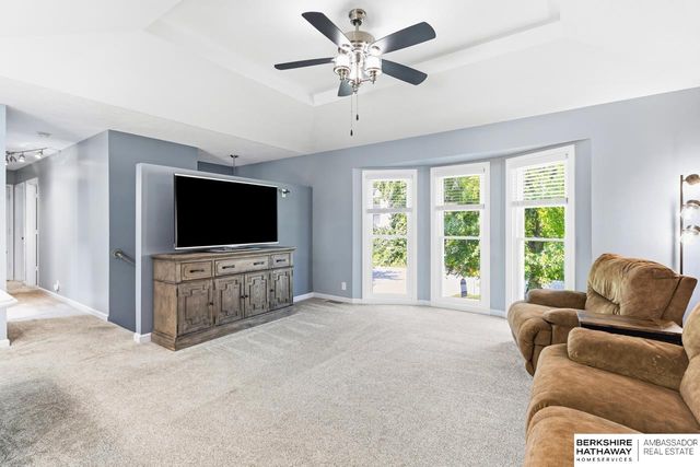 9609 S 9th Street, Bellevue, NE 68147