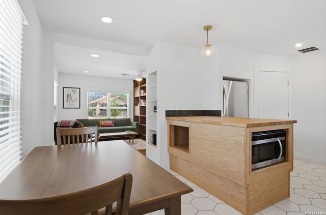 926 Lamar, San Antonio, TX 78202