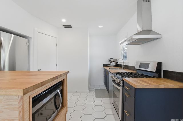 926 Lamar, San Antonio, TX 78202