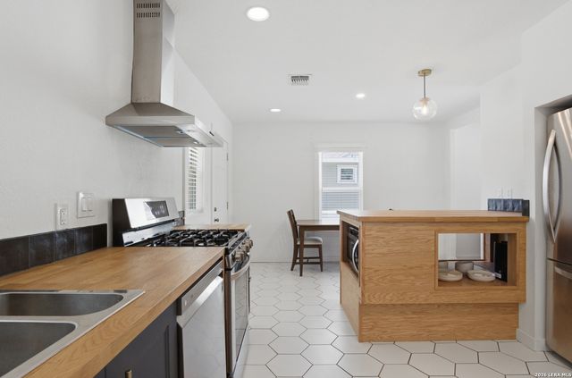 926 Lamar, San Antonio, TX 78202