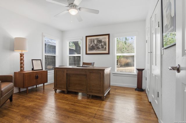 926 Lamar, San Antonio, TX 78202