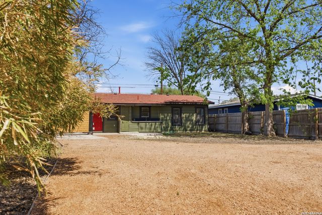 926 Lamar, San Antonio, TX 78202