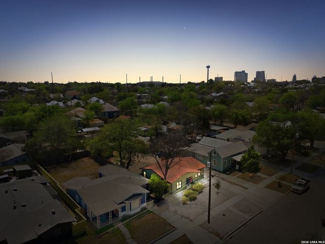 926 Lamar, San Antonio, TX 78202