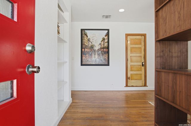 926 Lamar, San Antonio, TX 78202