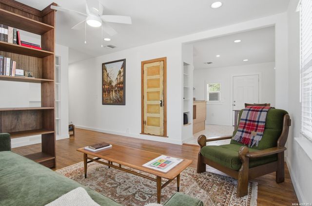 926 Lamar, San Antonio, TX 78202