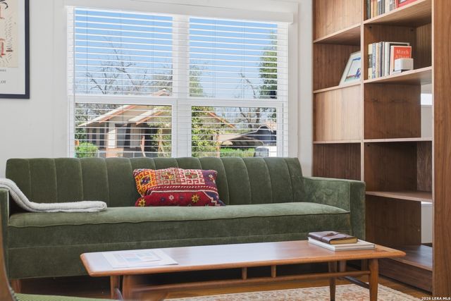 926 Lamar, San Antonio, TX 78202