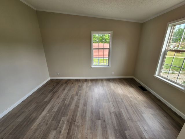 155 Sweetgum Ln, Summertown, TN 38483