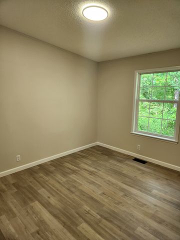 155 Sweetgum Ln, Summertown, TN 38483