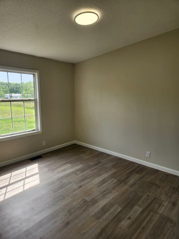 155 Sweetgum Ln, Summertown, TN 38483