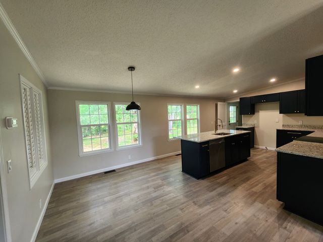 155 Sweetgum Ln, Summertown, TN 38483